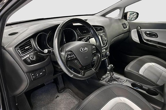 Kia Ceed 8 of 12