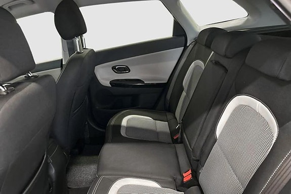 Kia Ceed 9 of 12