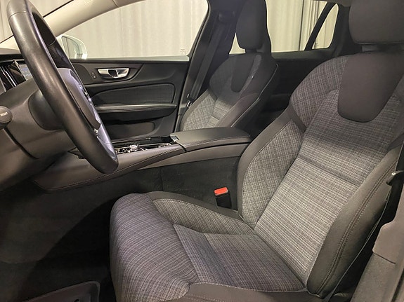 Volvo V60 10 of 23