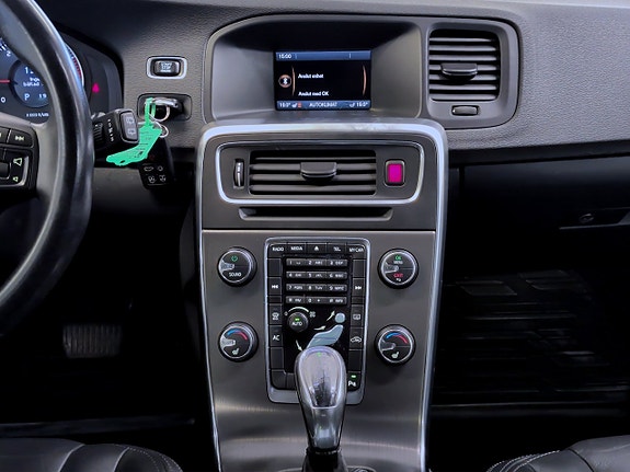 Volvo V60 10 of 15