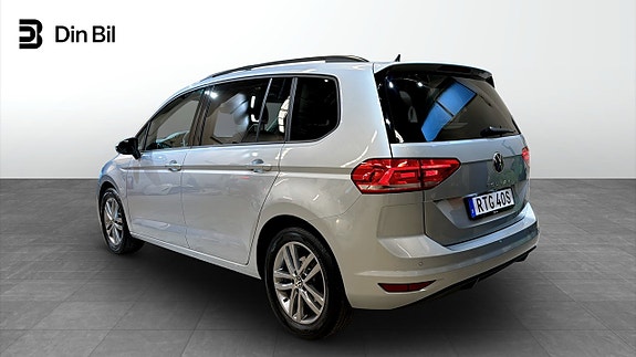 Volkswagen Touran 3 of 21