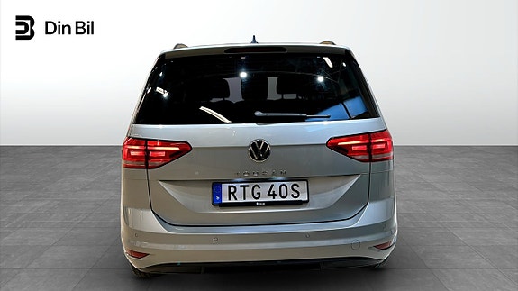 Volkswagen Touran 5 of 21
