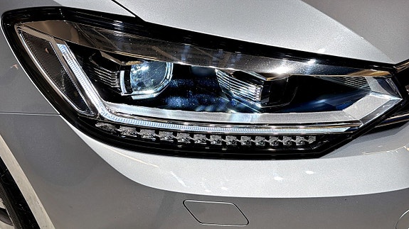Volkswagen Touran 16 of 21