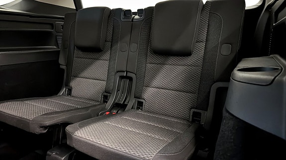 Volkswagen Touran 13 of 21