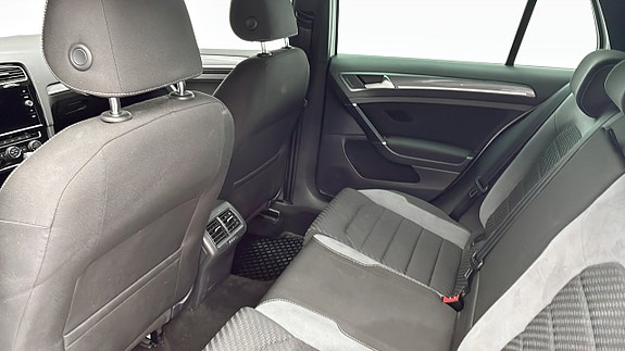 Volkswagen Golf I 11 of 12
