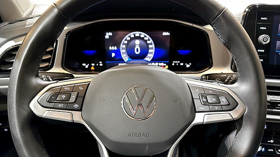 Volkswagen T-Roc 16 of 19