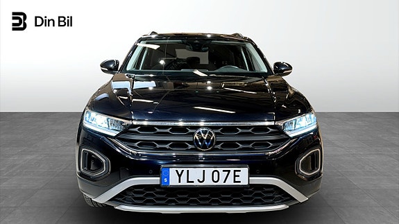 Volkswagen T-Roc 4 of 19