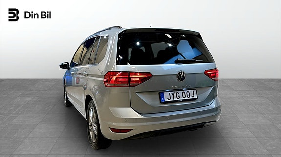 Volkswagen Touran 3 of 21
