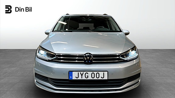 Volkswagen Touran 4 of 21