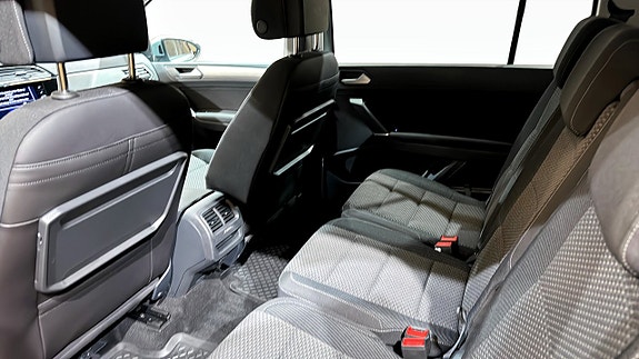 Volkswagen Touran 11 of 21