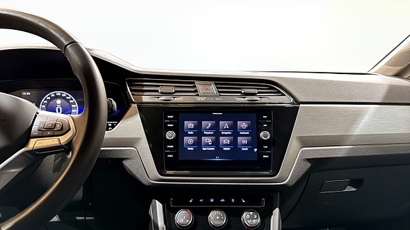 Volkswagen Touran 9 of 21