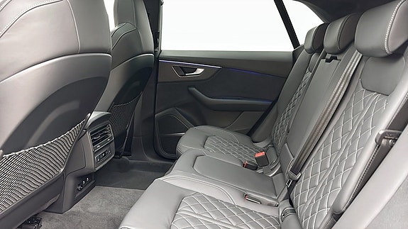 Audi Q8 18 of 18