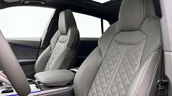 Audi Q8 10 of 18