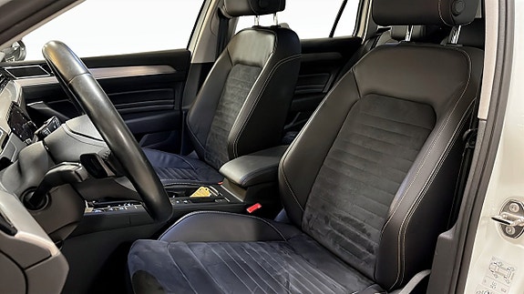 Volkswagen Passat 8 of 13