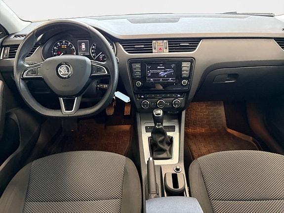 Skoda Octavia 12 of 18