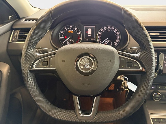 Skoda Octavia 15 of 18