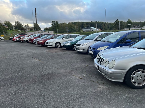 Toyota Yaris 7 of 7