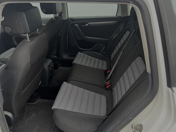 Volkswagen Passat 6 of 8