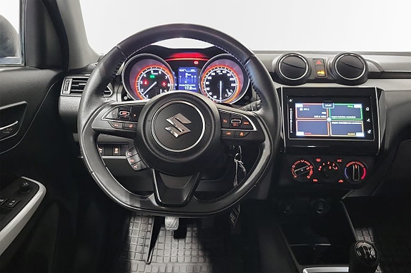Suzuki Swift 9 of 13