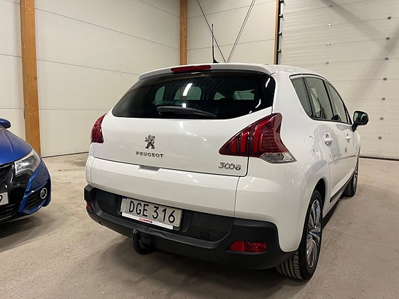 Peugeot 3008 4 of 17