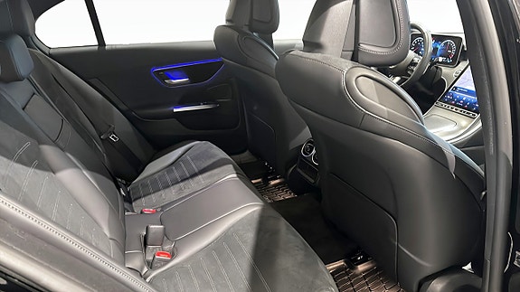 Mercedes-Benz C300 e 10 of 13