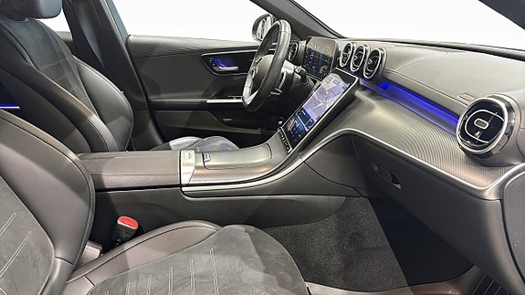 Mercedes-Benz C300 e 9 of 13