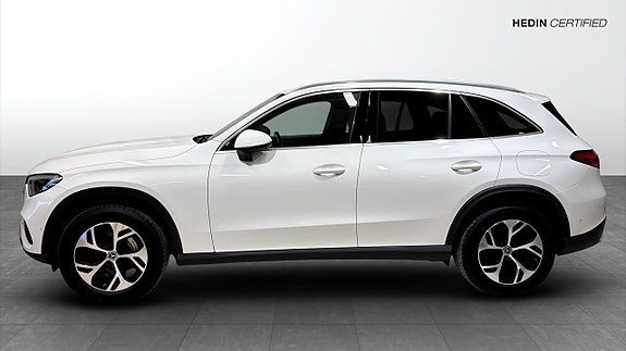 Mercedes-Benz GLC300 e 2 of 13