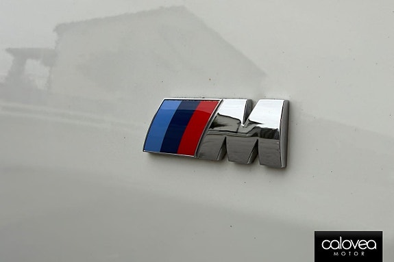 BMW i4 10 of 18