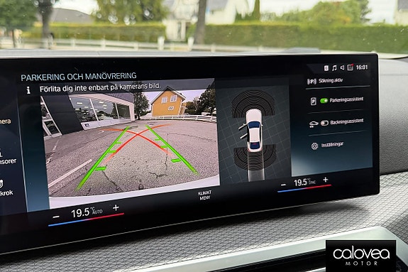 BMW i4 15 of 18