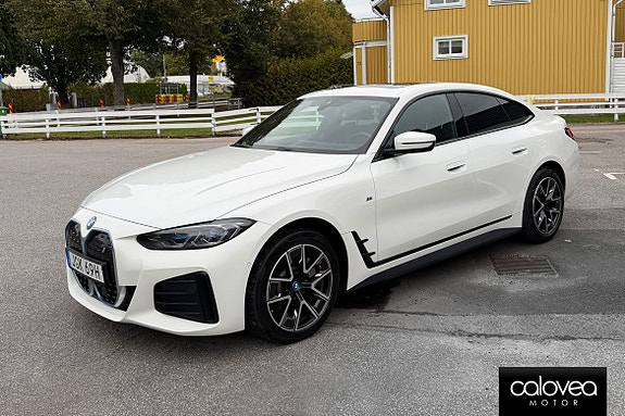 BMW i4 11 of 18