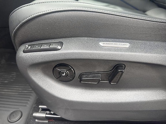 Volkswagen Tiguan 12 of 18