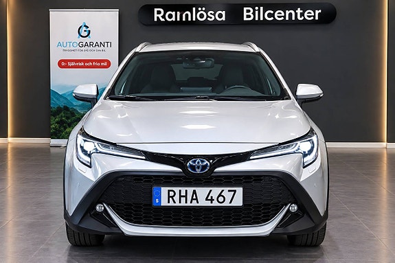 Toyota Corolla 2 of 26
