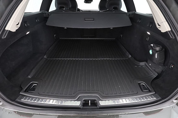 Volvo V90 Cross Country 18 of 30