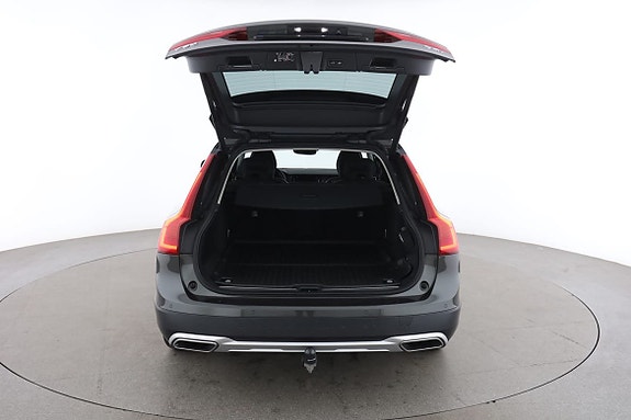 Volvo V90 Cross Country 17 of 30