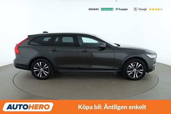 Volvo V90 Cross Country 7 of 30