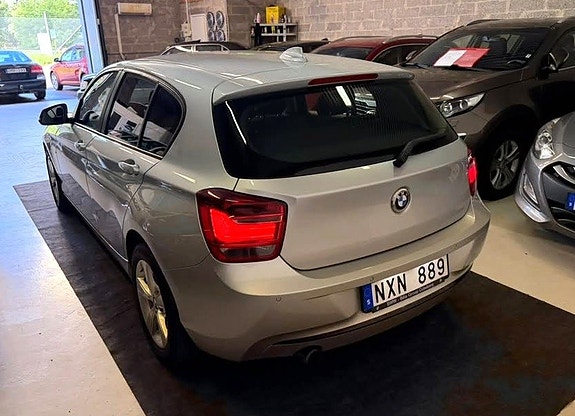 BMW 116i 5 of 24