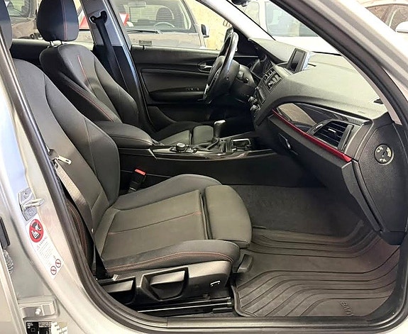 BMW 116i 10 of 24