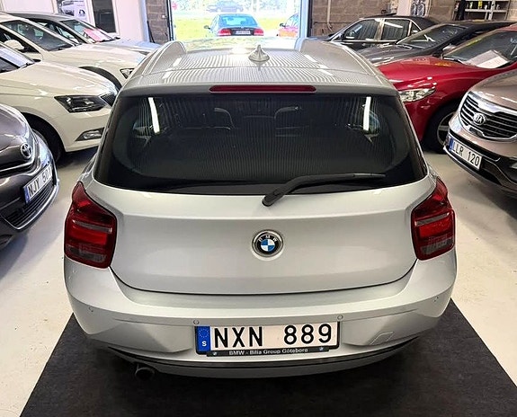 BMW 116i 7 of 24