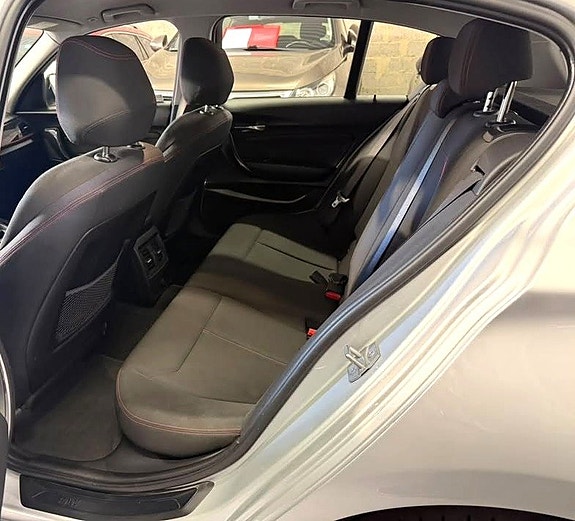 BMW 116i 15 of 24