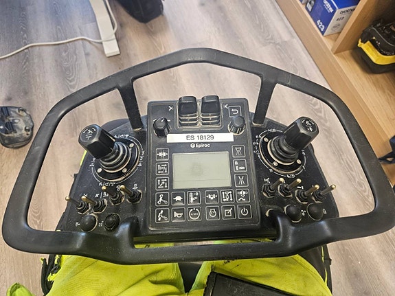 Epiroc FlexiROC T30R-03 Borrvagn 12 of 12