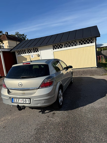 Opel Astra 5 of 6