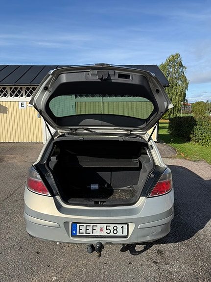 Opel Astra 6 of 6