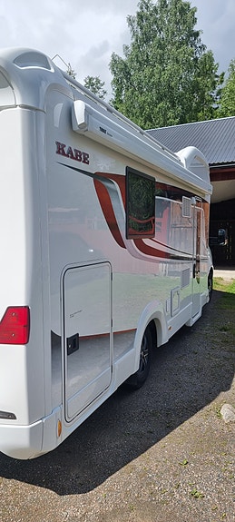 KABE TRMX 780LQB Queenbed H-stödben ,AC, Solpanel, Litiumbatteri 5 of 22