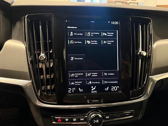 Volvo S90 19 of 21