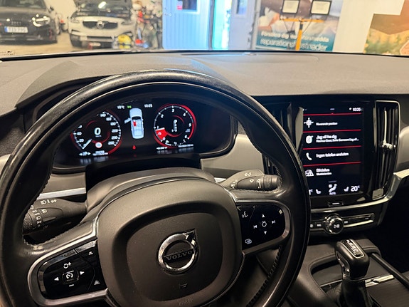 Volvo S90 16 of 21