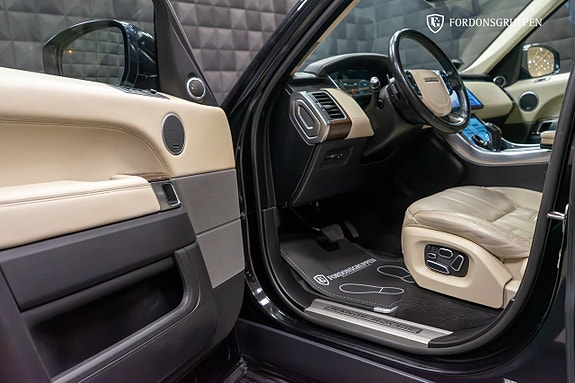 Land Rover Range Rover Sport 13 of 29