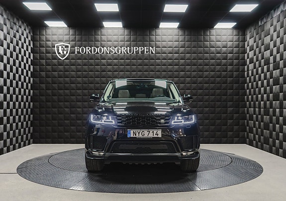 Land Rover Range Rover Sport 10 of 29