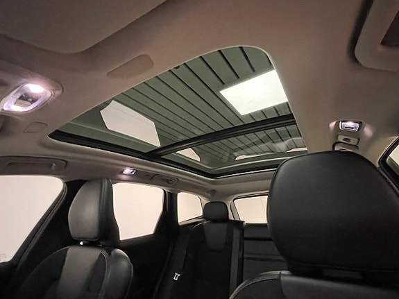 Volvo XC60 3 of 8