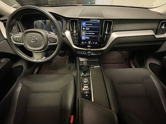 Volvo XC60 7 of 8