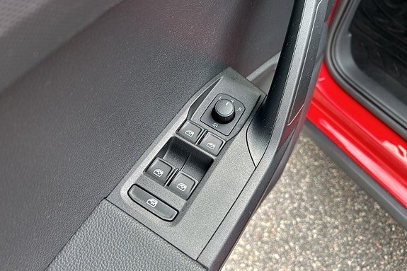 Seat Arona 20 of 25